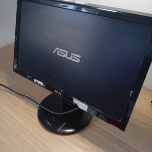 Monitor ASUS VH192 18.5" - Calidad Profesional Revisada
