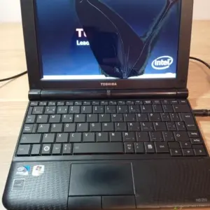 Portátil Toshiba NB 250 para piezas